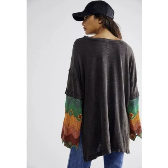 WE THE FREE Free People So Edgy Tee in Washed Black Crochet Sleeve Size XS - Picture 4 of 12